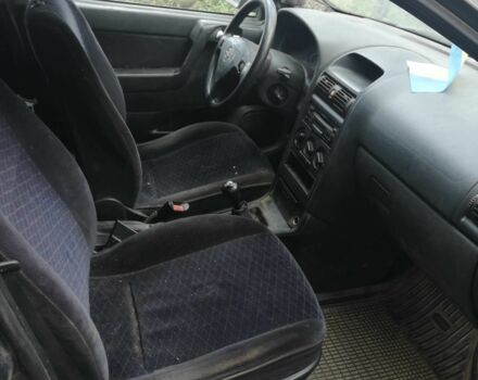 Черный Опель Астра, объемом двигателя 1.7 л и пробегом 3 тыс. км за 960 $, фото 10 на Automoto.ua