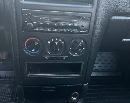 Черный Опель Астра, объемом двигателя 2 л и пробегом 223 тыс. км за 2999 $, фото 29 на Automoto.ua