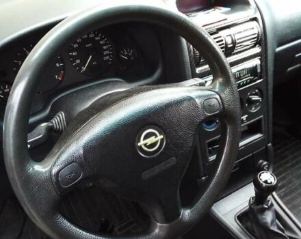 Чорний Опель Астра, об'ємом двигуна 1.6 л та пробігом 177 тис. км за 3600 $, фото 4 на Automoto.ua