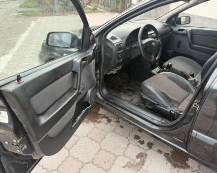 Черный Опель Астра, объемом двигателя 1.7 л и пробегом 666 тыс. км за 1375 $, фото 9 на Automoto.ua