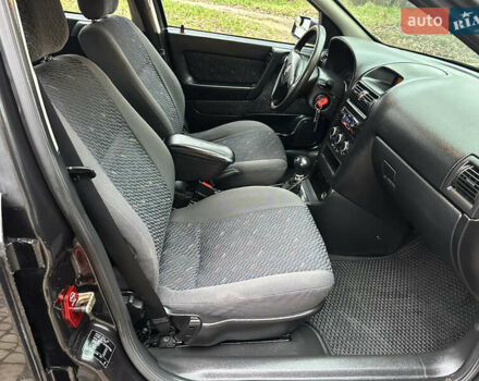 Черный Опель Астра, объемом двигателя 2 л и пробегом 337 тыс. км за 3850 $, фото 54 на Automoto.ua