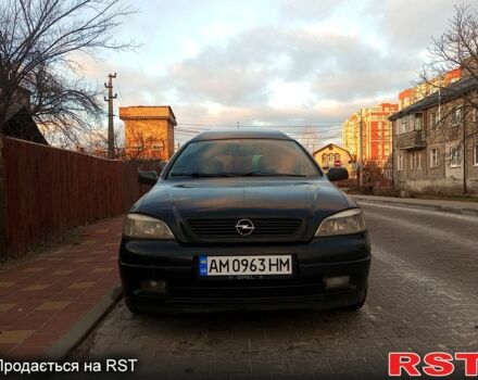 Черный Опель Астра, объемом двигателя 1.7 л и пробегом 300 тыс. км за 3500 $, фото 2 на Automoto.ua
