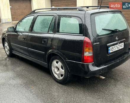 Черный Опель Астра, объемом двигателя 1.6 л и пробегом 250 тыс. км за 2650 $, фото 3 на Automoto.ua