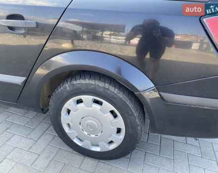 Опель Астра 2004 в Шепетовке на Automoto.ua Черный Опель Астра, объемом двигателя 1.6 л и пробегом 263 тыс. км за 4700 $, фото 6 на Automoto.ua