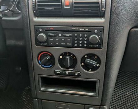 Черный Опель Астра, объемом двигателя 1.6 л и пробегом 280 тыс. км за 3850 $, фото 9 на Automoto.ua