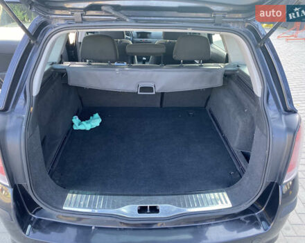 Опель Астра 2004 в Шепетовке на Automoto.ua Черный Опель Астра, объемом двигателя 1.6 л и пробегом 263 тыс. км за 4700 $, фото 13 на Automoto.ua