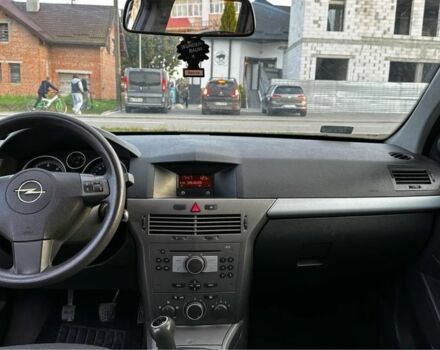 Черный Опель Астра, объемом двигателя 1.9 л и пробегом 296 тыс. км за 2000 $, фото 11 на Automoto.ua