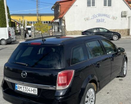 Черный Опель Астра, объемом двигателя 1.7 л и пробегом 320 тыс. км за 4250 $, фото 6 на Automoto.ua