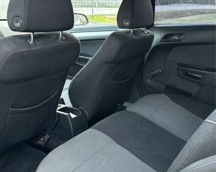 Черный Опель Астра, объемом двигателя 1.9 л и пробегом 296 тыс. км за 2000 $, фото 14 на Automoto.ua