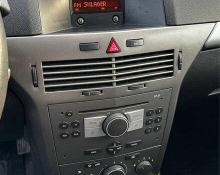 Черный Опель Астра, объемом двигателя 1.9 л и пробегом 296 тыс. км за 2000 $, фото 21 на Automoto.ua