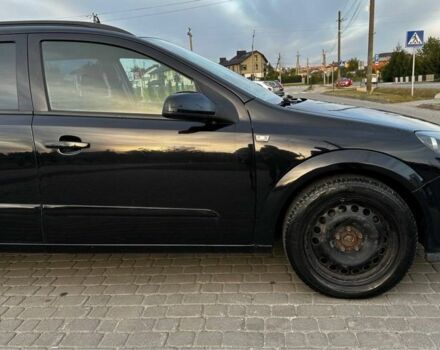 Черный Опель Астра, объемом двигателя 1.9 л и пробегом 296 тыс. км за 2000 $, фото 4 на Automoto.ua