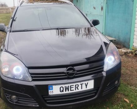 Черный Опель Астра, объемом двигателя 1.9 л и пробегом 320 тыс. км за 4999 $, фото 2 на Automoto.ua