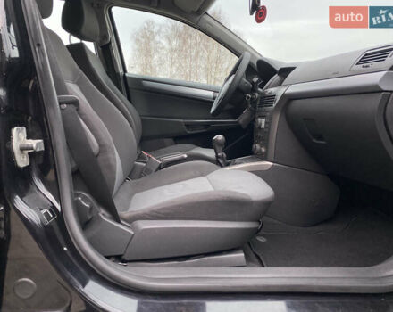 Черный Опель Астра, объемом двигателя 1.6 л и пробегом 231 тыс. км за 4800 $, фото 31 на Automoto.ua