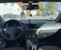 Черный Опель Астра, объемом двигателя 1.7 л и пробегом 320 тыс. км за 4250 $, фото 14 на Automoto.ua
