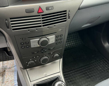 Чорний Опель Астра, об'ємом двигуна 1.6 л та пробігом 246 тис. км за 4999 $, фото 14 на Automoto.ua