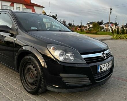 Черный Опель Астра, объемом двигателя 1.9 л и пробегом 296 тыс. км за 2000 $, фото 1 на Automoto.ua
