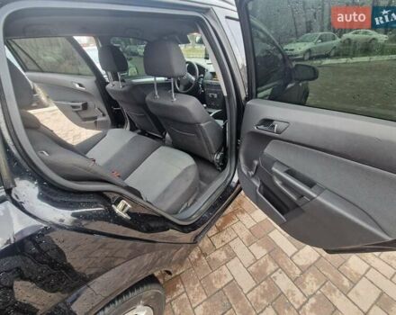 Черный Опель Астра, объемом двигателя 1.6 л и пробегом 229 тыс. км за 5400 $, фото 29 на Automoto.ua