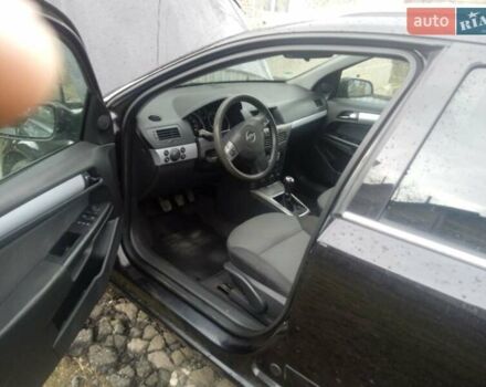 Черный Опель Астра, объемом двигателя 1.8 л и пробегом 198 тыс. км за 4800 $, фото 5 на Automoto.ua
