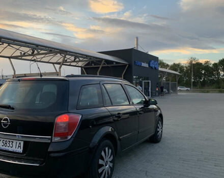 Черный Опель Астра, объемом двигателя 1.6 л и пробегом 222 тыс. км за 4800 $, фото 4 на Automoto.ua