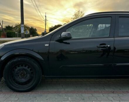 Черный Опель Астра, объемом двигателя 1.9 л и пробегом 296 тыс. км за 2000 $, фото 3 на Automoto.ua