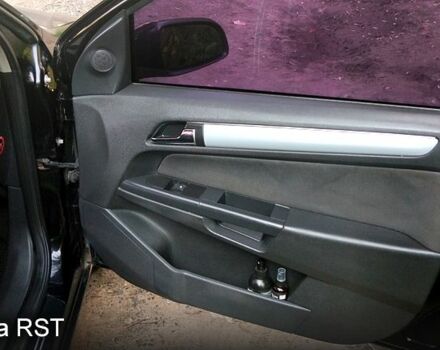 Черный Опель Астра, объемом двигателя 1.6 л и пробегом 283 тыс. км за 4400 $, фото 11 на Automoto.ua