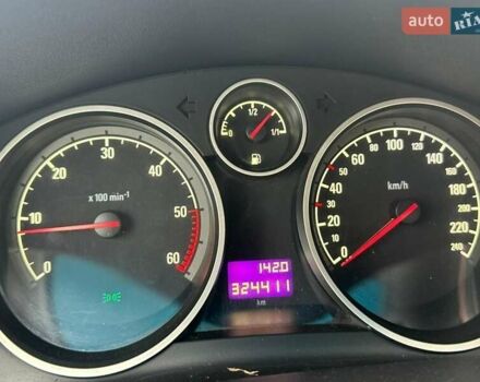 Черный Опель Астра, объемом двигателя 1.9 л и пробегом 320 тыс. км за 4999 $, фото 11 на Automoto.ua