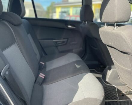 Черный Опель Астра, объемом двигателя 1.7 л и пробегом 320 тыс. км за 4250 $, фото 8 на Automoto.ua