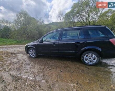 Черный Опель Астра, объемом двигателя 1.69 л и пробегом 252 тыс. км за 3700 $, фото 9 на Automoto.ua