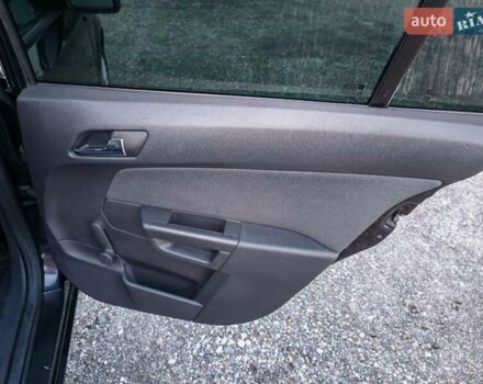 Черный Опель Астра, объемом двигателя 1.6 л и пробегом 245 тыс. км за 4500 $, фото 17 на Automoto.ua