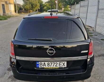 Черный Опель Астра, объемом двигателя 1.6 л и пробегом 270 тыс. км за 5300 $, фото 6 на Automoto.ua