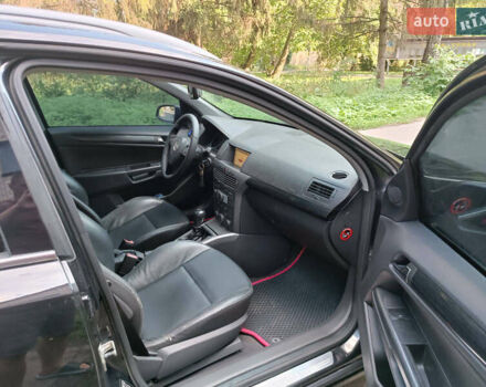 Опель Астра 2005 в Ямполь на Automoto.ua Черный Опель Астра, объемом двигателя 1.91 л и пробегом 255 тыс. км за 4999 $, фото 3 на Automoto.ua