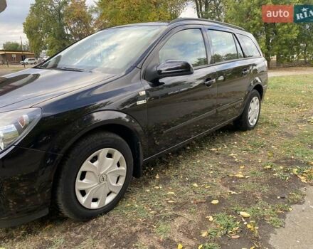 Черный Опель Астра, объемом двигателя 1.6 л и пробегом 197 тыс. км за 5500 $, фото 1 на Automoto.ua
