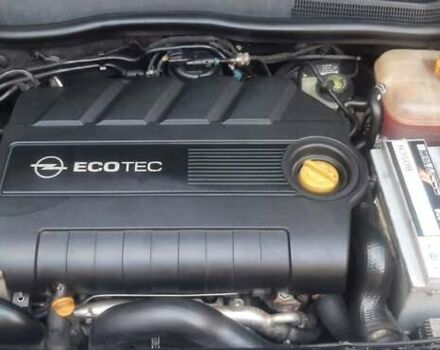 Черный Опель Астра, объемом двигателя 1.9 л и пробегом 320 тыс. км за 4999 $, фото 13 на Automoto.ua