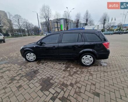 Черный Опель Астра, объемом двигателя 1.6 л и пробегом 229 тыс. км за 5400 $, фото 9 на Automoto.ua