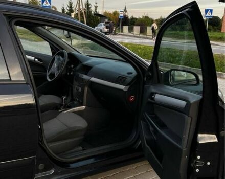 Черный Опель Астра, объемом двигателя 1.9 л и пробегом 296 тыс. км за 2000 $, фото 19 на Automoto.ua