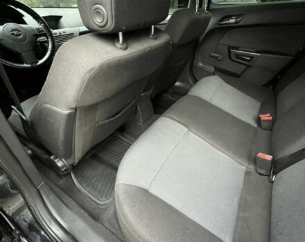 Черный Опель Астра, объемом двигателя 1.7 л и пробегом 330 тыс. км за 5200 $, фото 20 на Automoto.ua