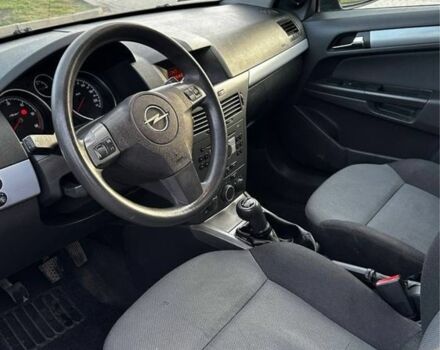 Черный Опель Астра, объемом двигателя 1.9 л и пробегом 296 тыс. км за 2000 $, фото 17 на Automoto.ua