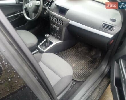 Черный Опель Астра, объемом двигателя 1.8 л и пробегом 198 тыс. км за 4800 $, фото 20 на Automoto.ua