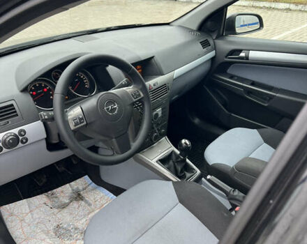 Чорний Опель Астра, об'ємом двигуна 1.6 л та пробігом 246 тис. км за 4999 $, фото 11 на Automoto.ua