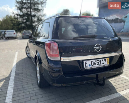 Черный Опель Астра, объемом двигателя 1.6 л и пробегом 211 тыс. км за 4450 $, фото 5 на Automoto.ua