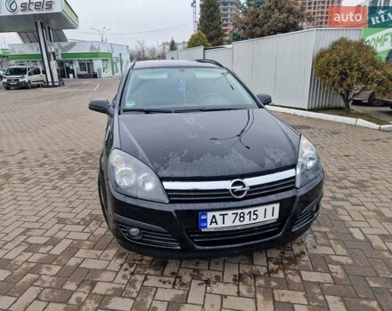 Черный Опель Астра, объемом двигателя 1.6 л и пробегом 229 тыс. км за 5400 $, фото 3 на Automoto.ua