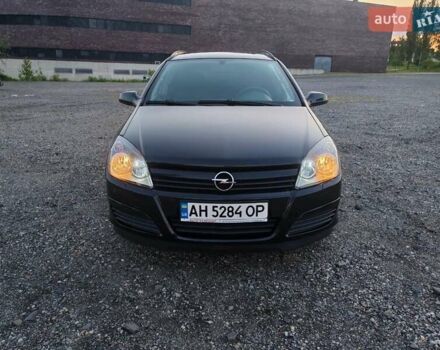 Черный Опель Астра, объемом двигателя 1.6 л и пробегом 245 тыс. км за 4500 $, фото 3 на Automoto.ua