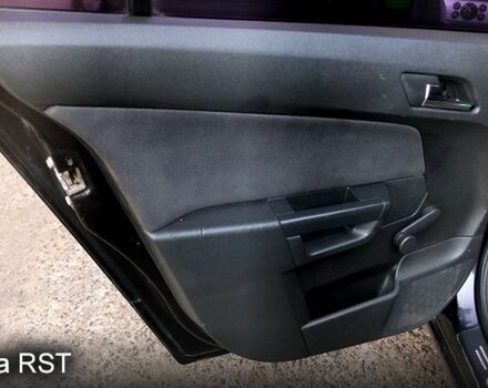 Черный Опель Астра, объемом двигателя 1.6 л и пробегом 283 тыс. км за 4400 $, фото 10 на Automoto.ua