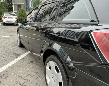 Черный Опель Астра, объемом двигателя 1.7 л и пробегом 330 тыс. км за 5200 $, фото 9 на Automoto.ua