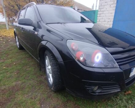 Черный Опель Астра, объемом двигателя 1.9 л и пробегом 320 тыс. км за 4999 $, фото 5 на Automoto.ua