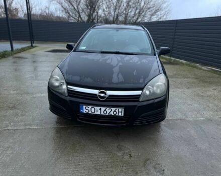 Черный Опель Астра, объемом двигателя 1.9 л и пробегом 300 тыс. км за 2500 $, фото 4 на Automoto.ua
