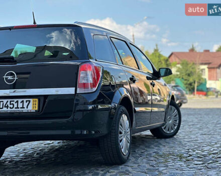 Черный Опель Астра, объемом двигателя 1.6 л и пробегом 196 тыс. км за 4850 $, фото 6 на Automoto.ua