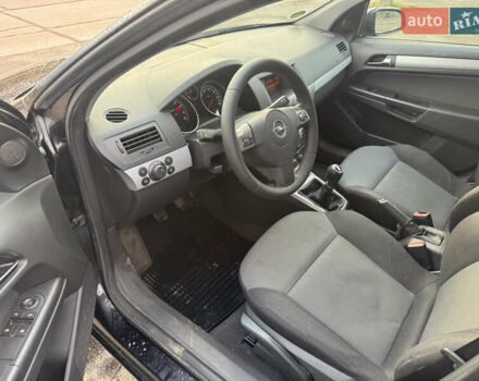 Чорний Опель Астра, об'ємом двигуна 1.6 л та пробігом 239 тис. км за 5000 $, фото 15 на Automoto.ua