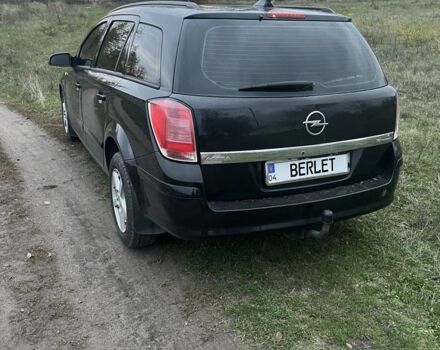 Черный Опель Астра, объемом двигателя 1.6 л и пробегом 330 тыс. км за 5200 $, фото 2 на Automoto.ua