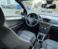 Черный Опель Астра, объемом двигателя 1.7 л и пробегом 230 тыс. км за 3999 $, фото 4 на Automoto.ua